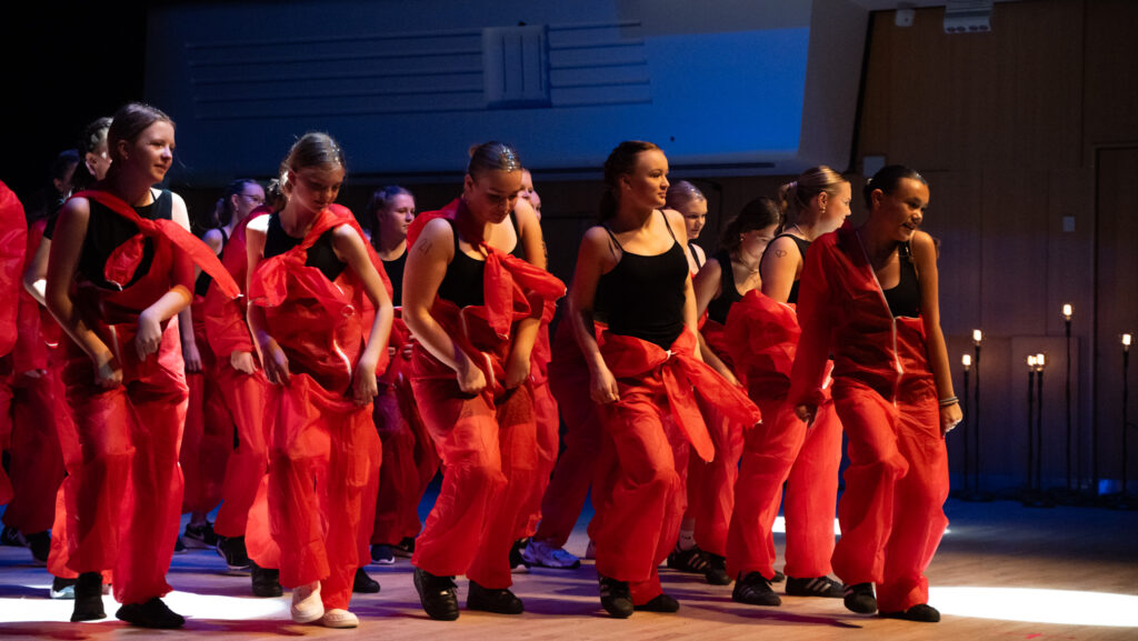PS Dance. BACHS FOTO