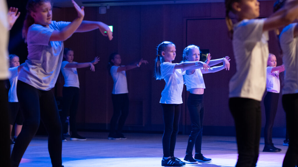 PS Dance. BACHS FOTO