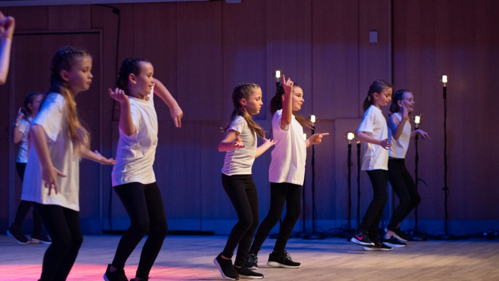 PS Dance. BACHS FOTO