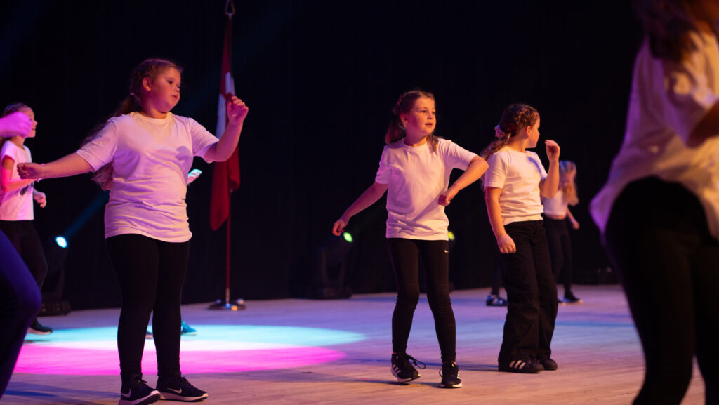 PS Dance. BACHS FOTO