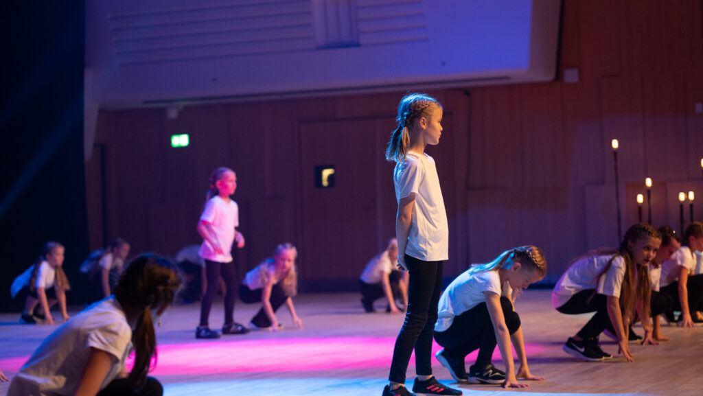 PS Dance. BACHS FOTO