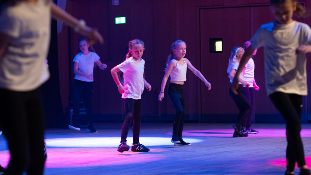 PS Dance. BACHS FOTO