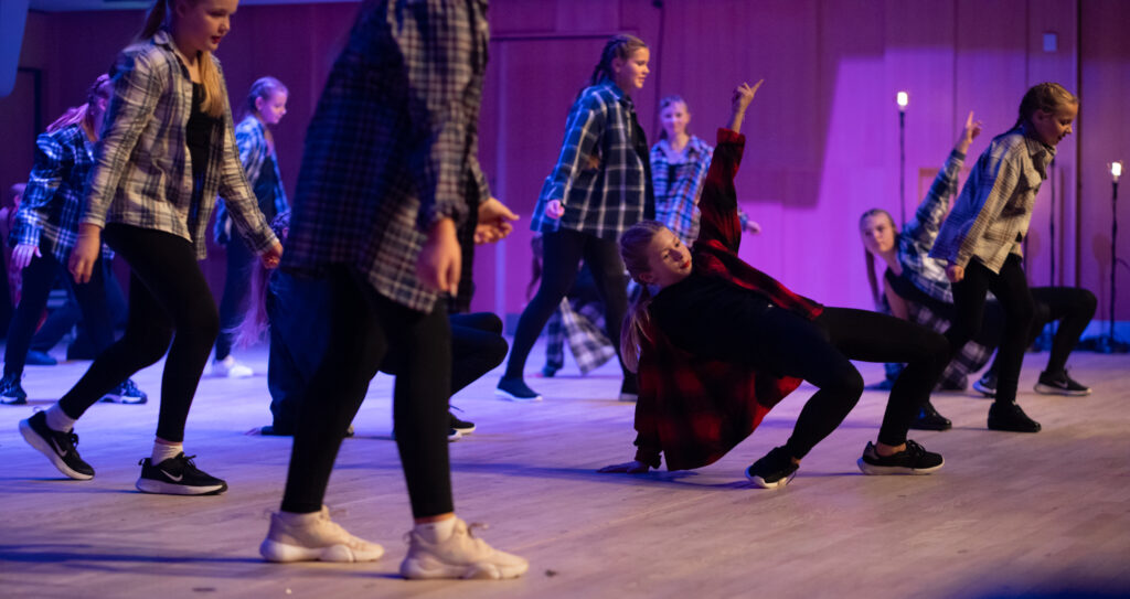 PS Dance. BACHS FOTO
