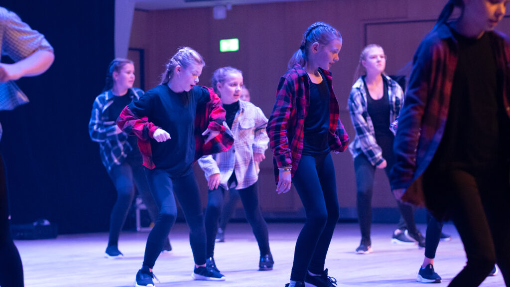 PS Dance. BACHS FOTO