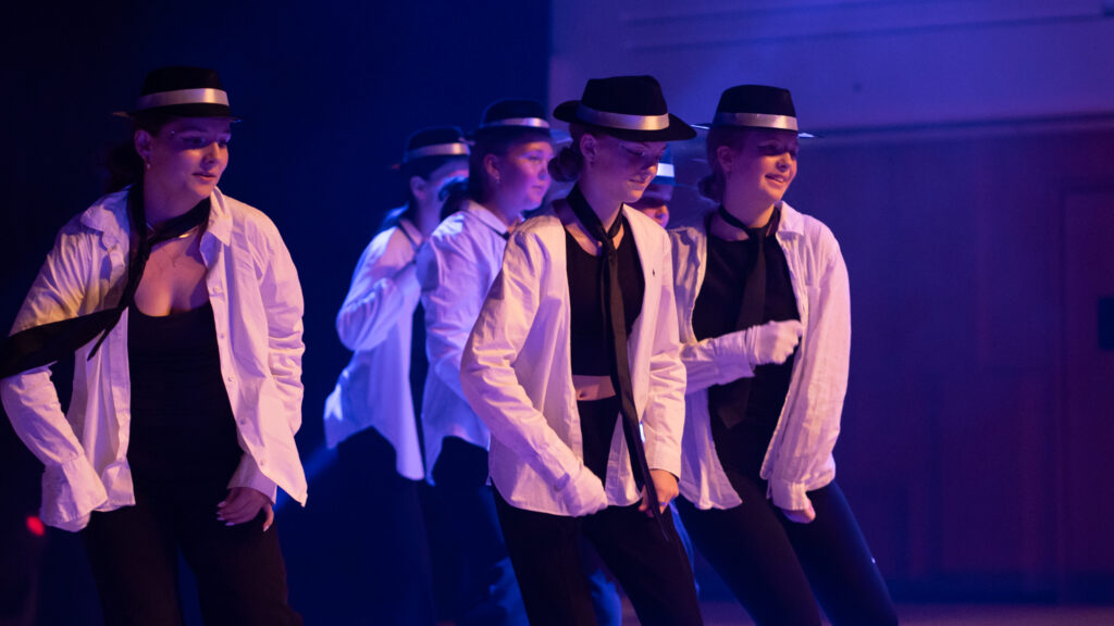 PS Dance. BACHS FOTO