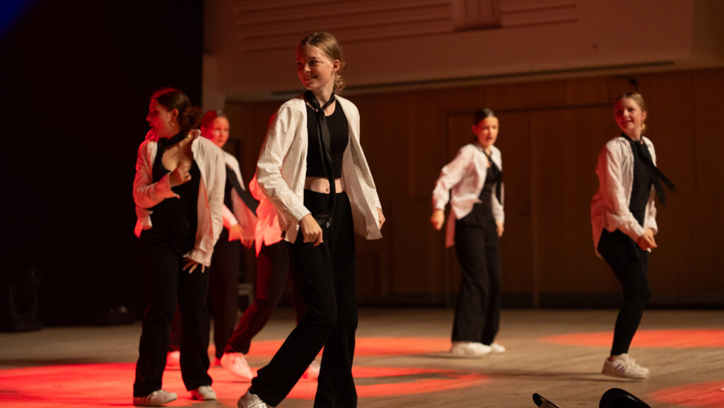 PS Dance. BACHS FOTO