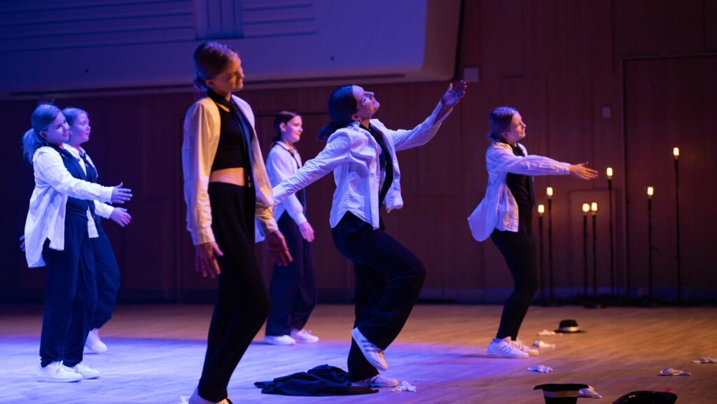 PS Dance. BACHS FOTO