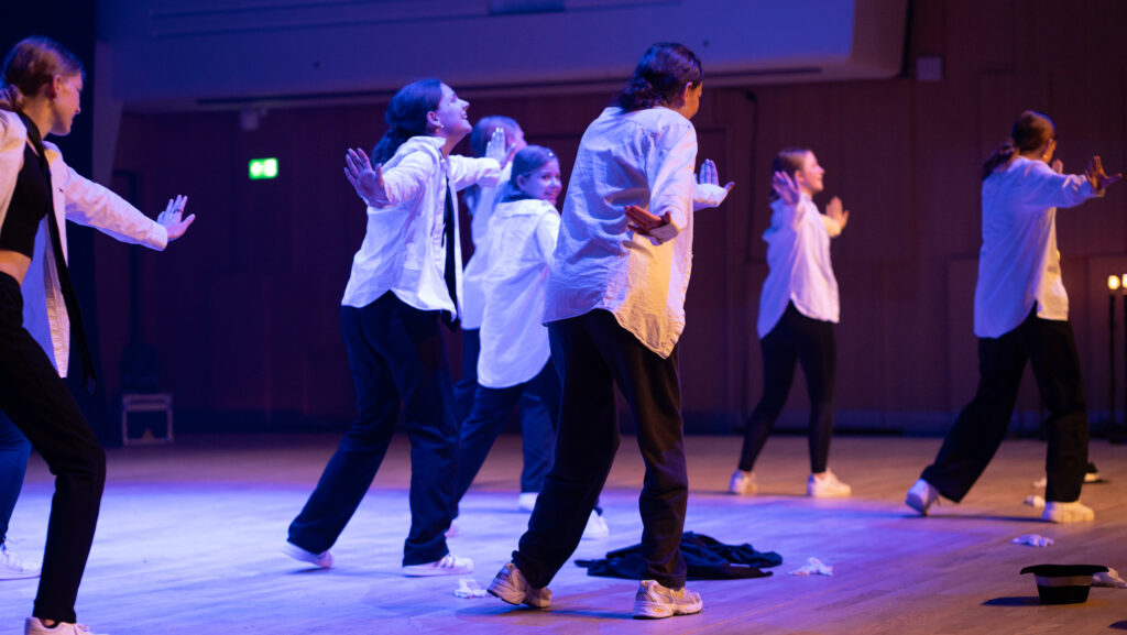PS Dance. BACHS FOTO