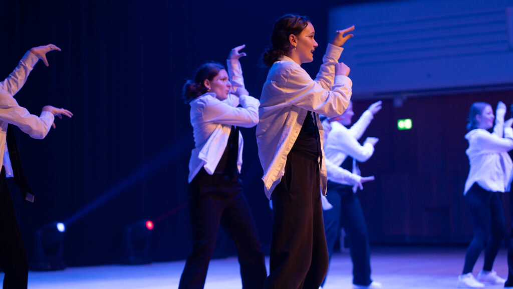 PS Dance. BACHS FOTO