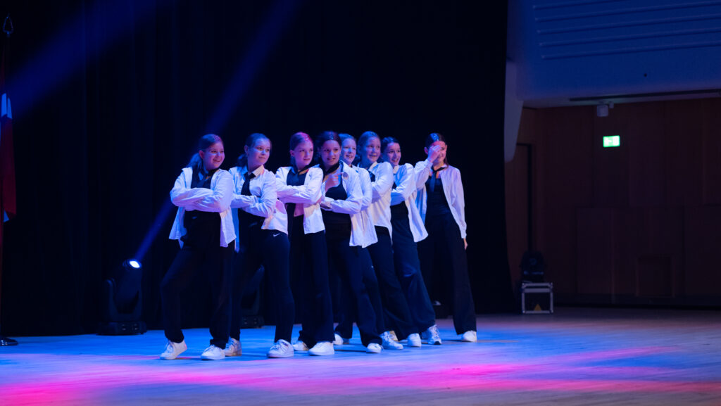 PS Dance. BACHS FOTO
