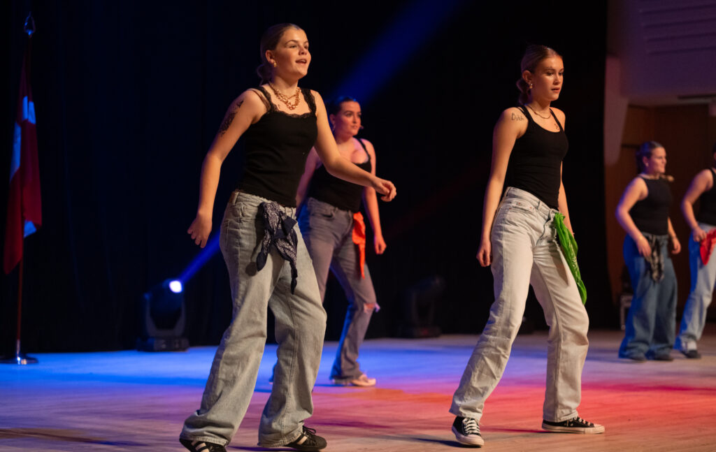 PS Dance. BACHS FOTO