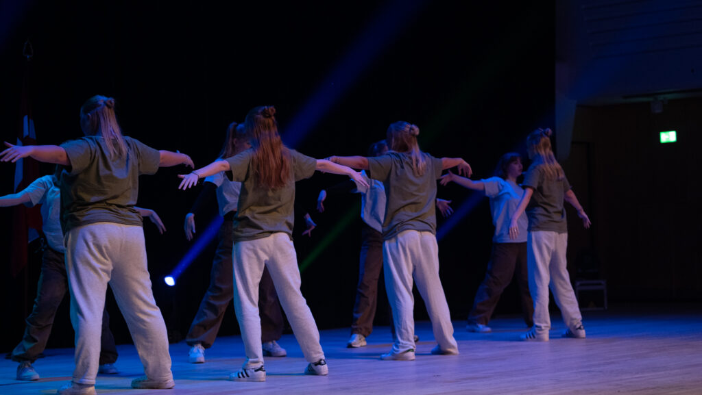 PS Dance. BACHS FOTO