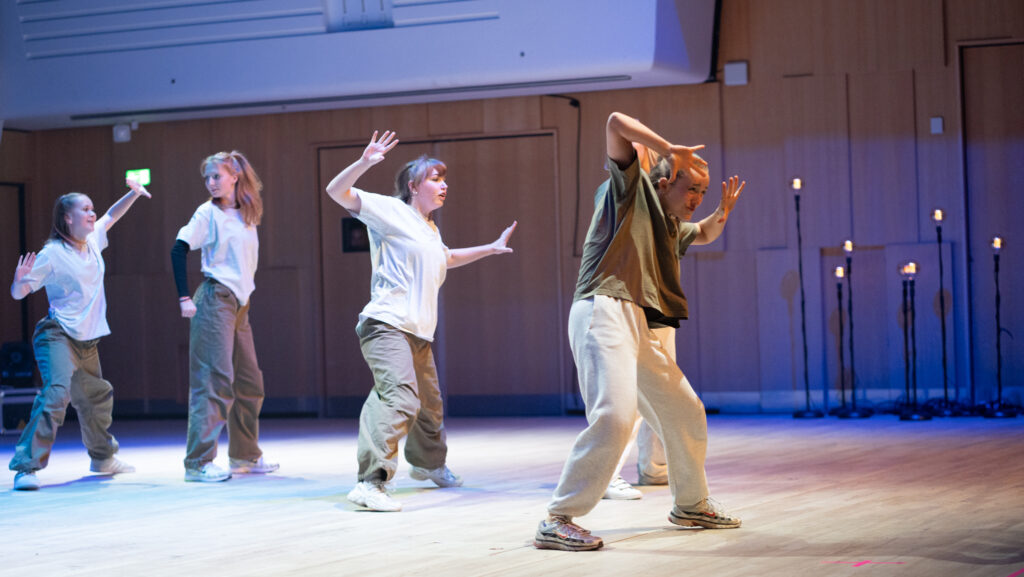 PS Dance. BACHS FOTO