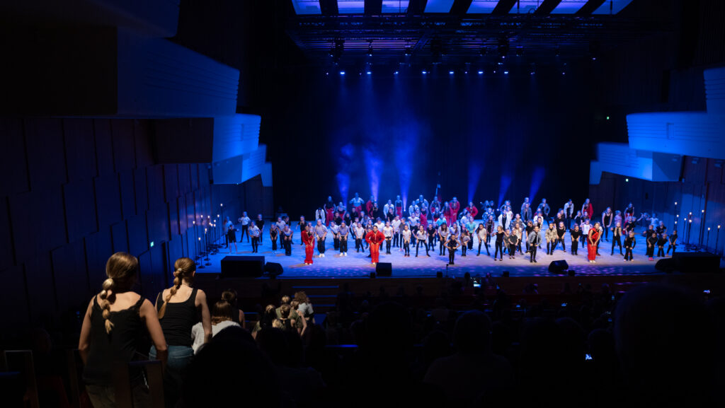 PS Dance. BACHS FOTO