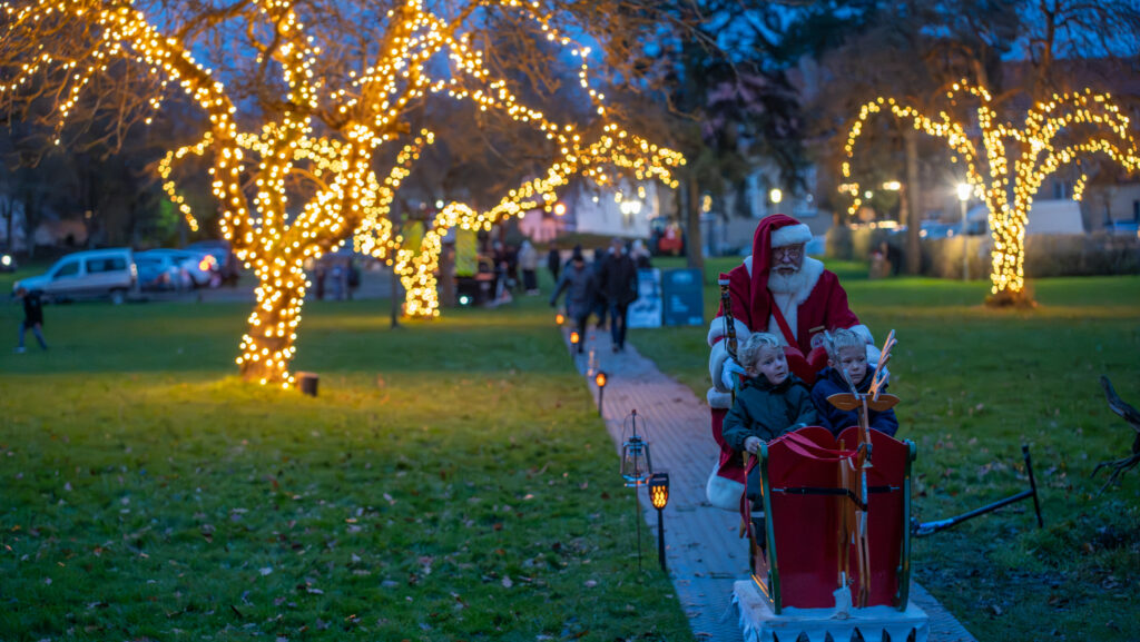 Jul i Augustenborg. BACHs FOTO