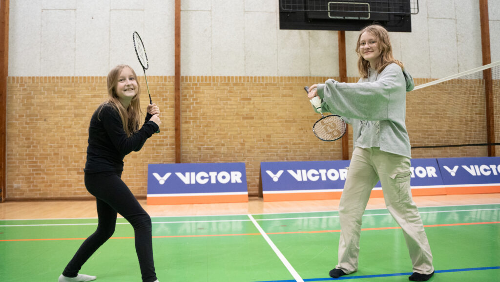 Sjov med badminton. Bachs Foto