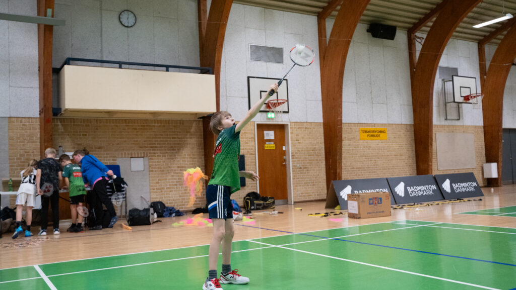 Sjov med badminton. Bachs Foto