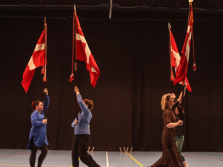 Gymnastik-fællesskab. Foto: Ole Kæhler