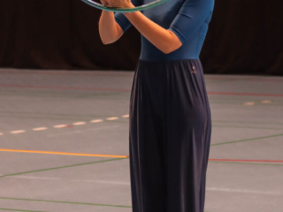 Gymnastik-fællesskab. Foto: Ole Kæhler