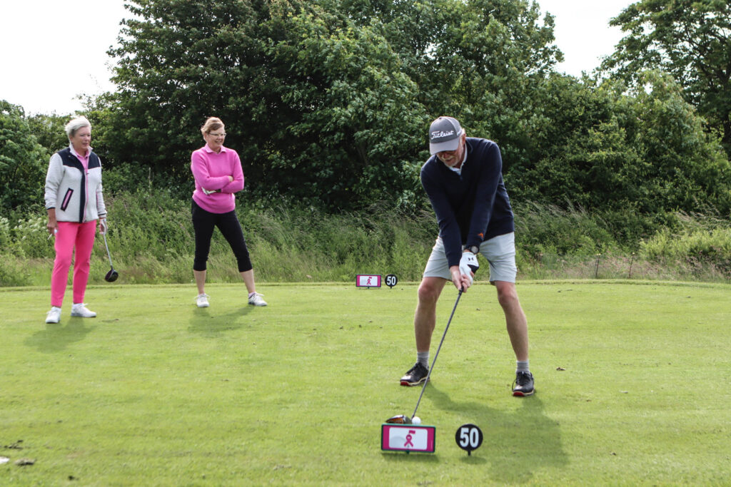 Lyserød golf. Foto: Ole Kæhler