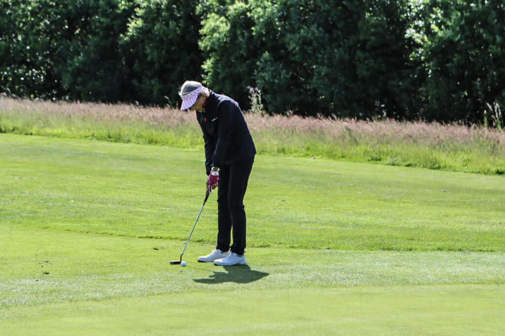Lyserød golf. Foto: Ole Kæhler