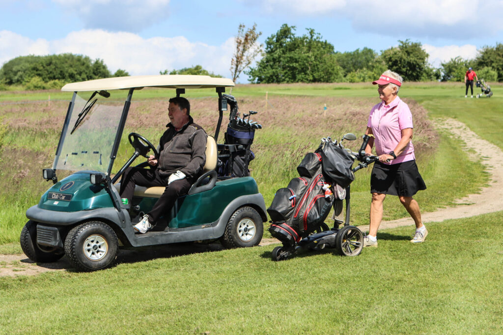 Lyserød golf. Foto: Ole Kæhler