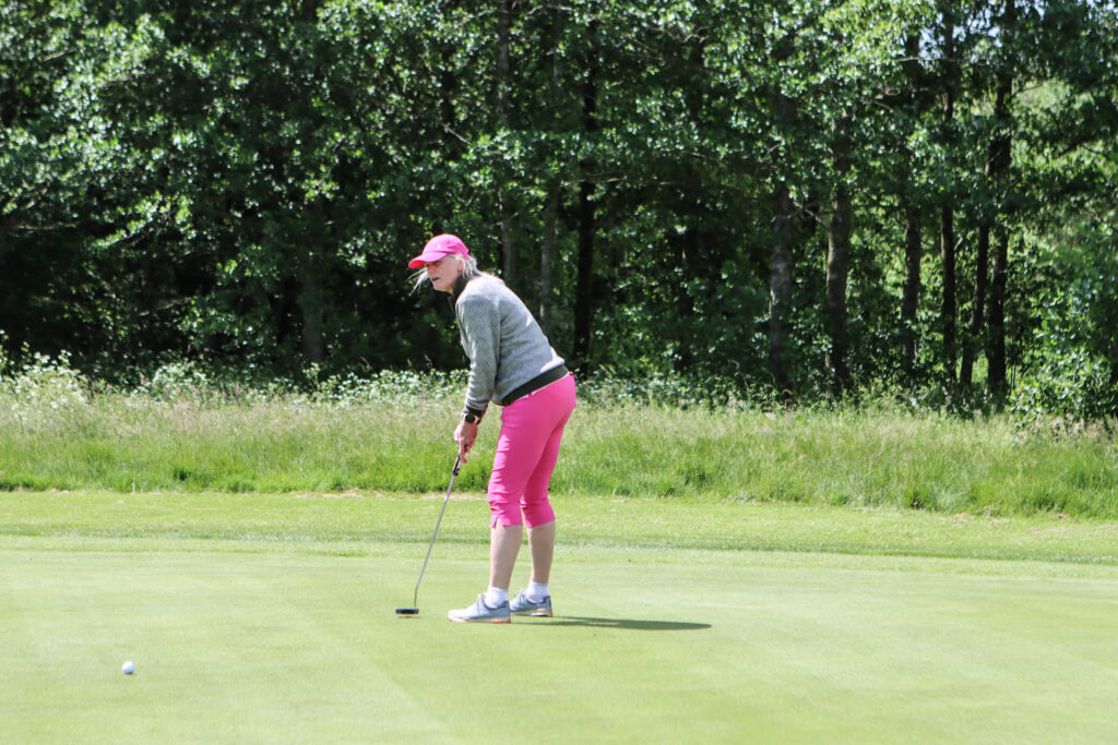 Lyserød golf. Foto: Ole Kæhler