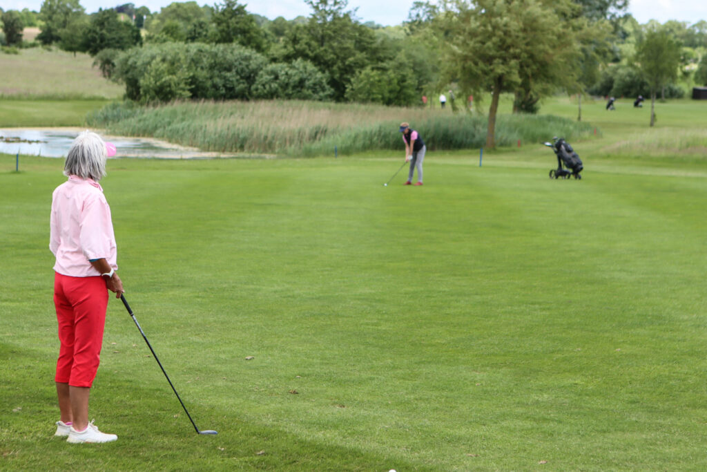 Lyserød golf. Foto: Ole Kæhler