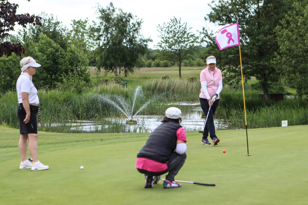 Lyserød golf. Foto: Ole Kæhler