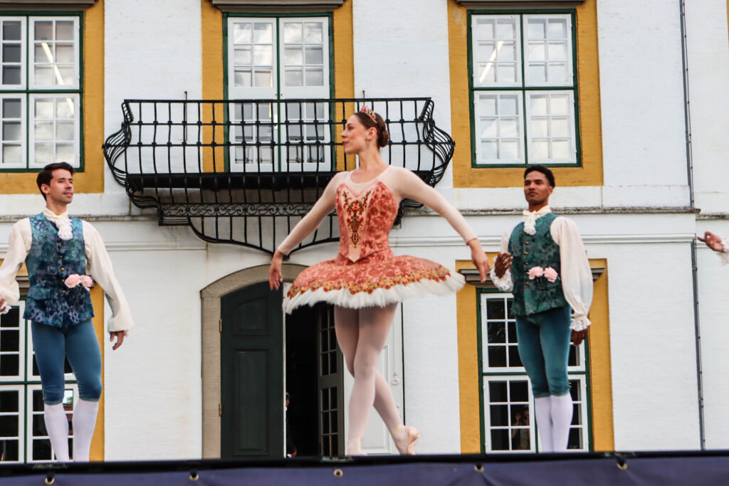 Sommerballet. Foto: Ole Kæhler