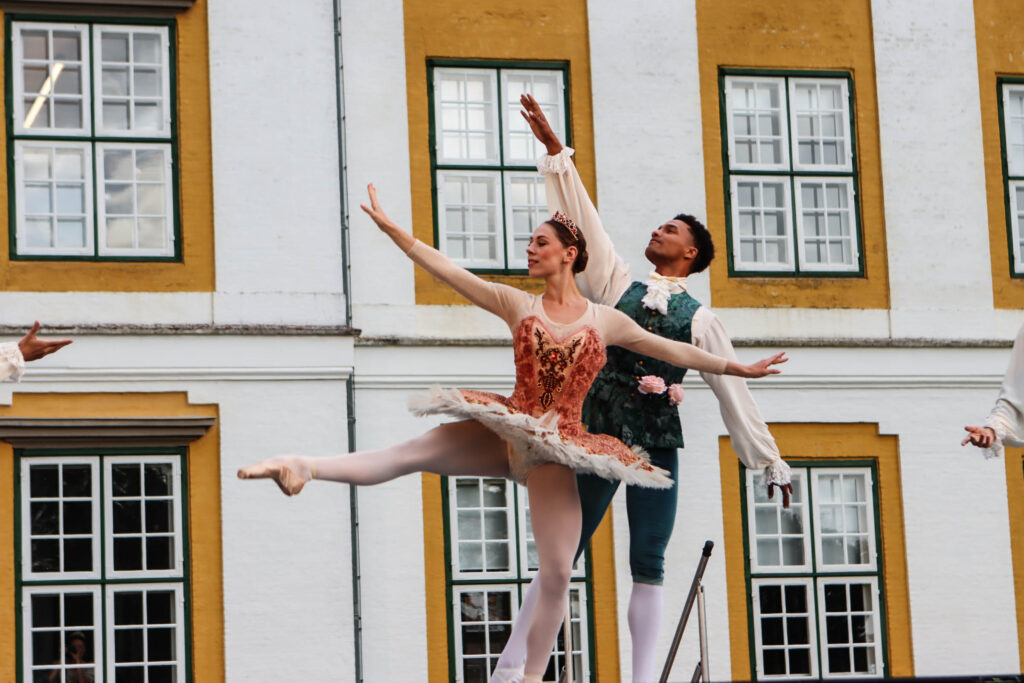 Sommerballet. Foto: Ole Kæhler