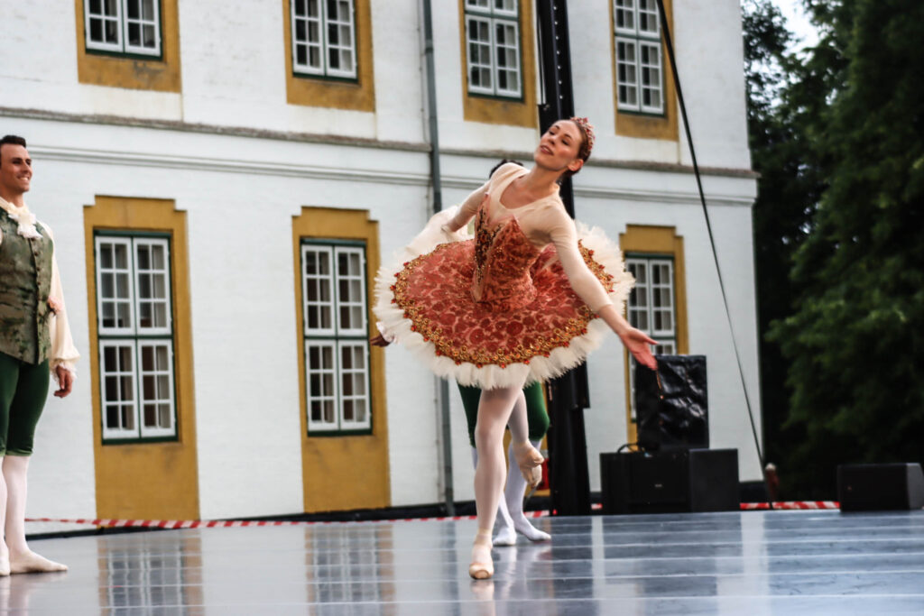 Sommerballet. Foto: Ole Kæhler