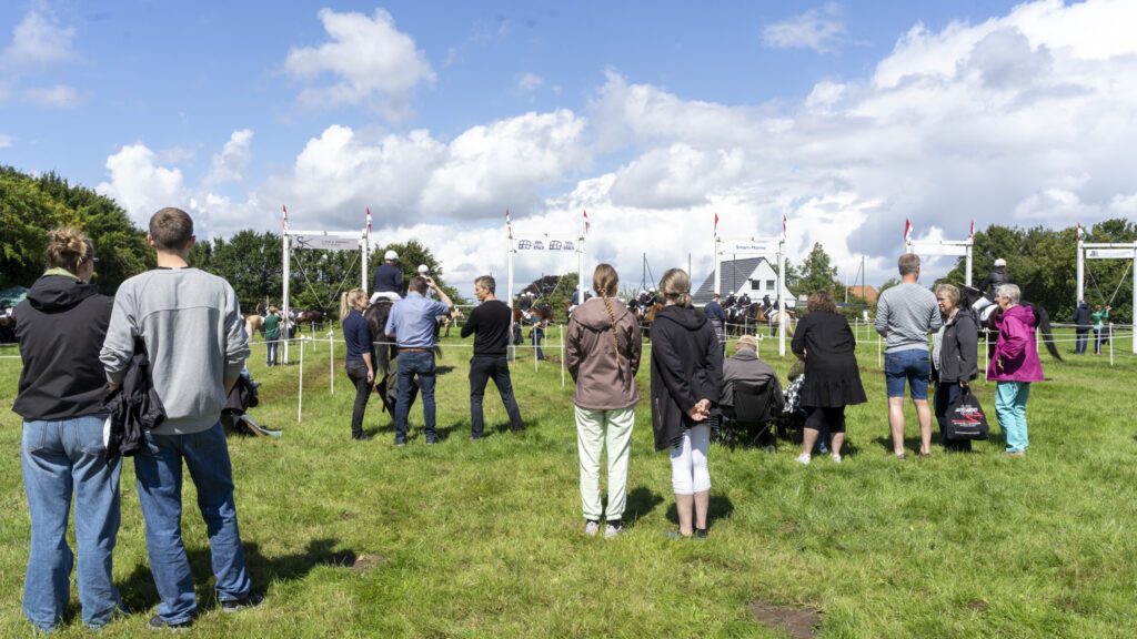 Kegnæs Ringridning. Bachs Foto