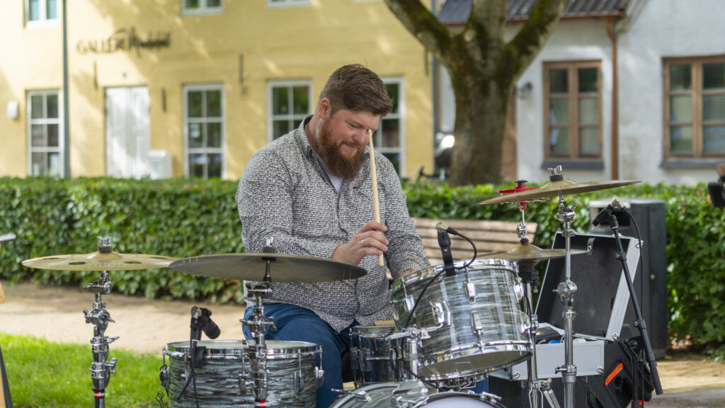 Musik på Rønhaveplads. Bachs Foto