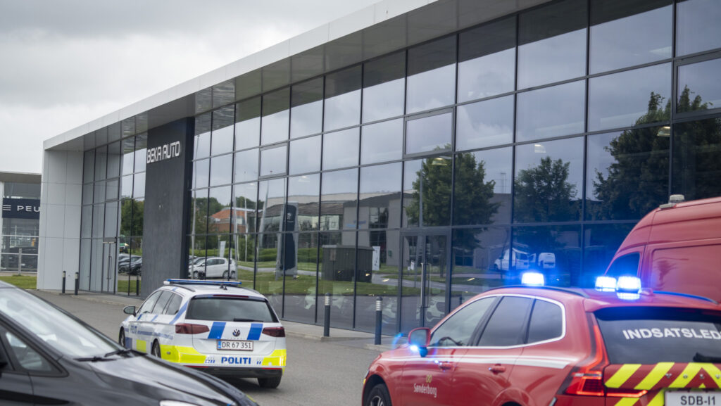 Brand hos Beka. Bach Foto og KGF Foto