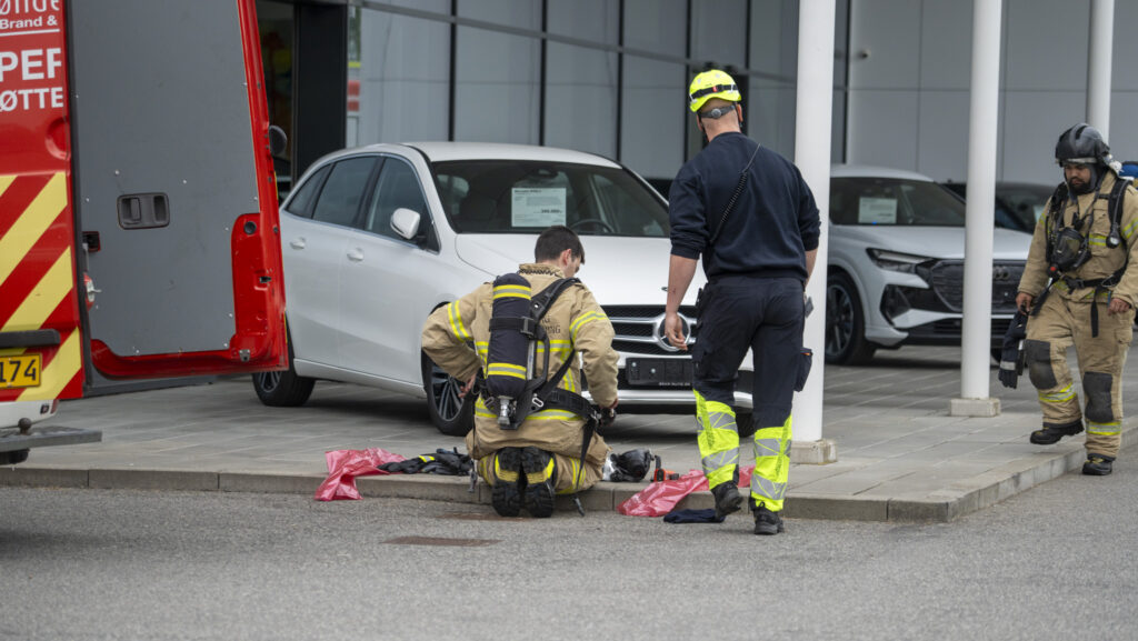 Brand hos Beka. Bach Foto og KGF Foto