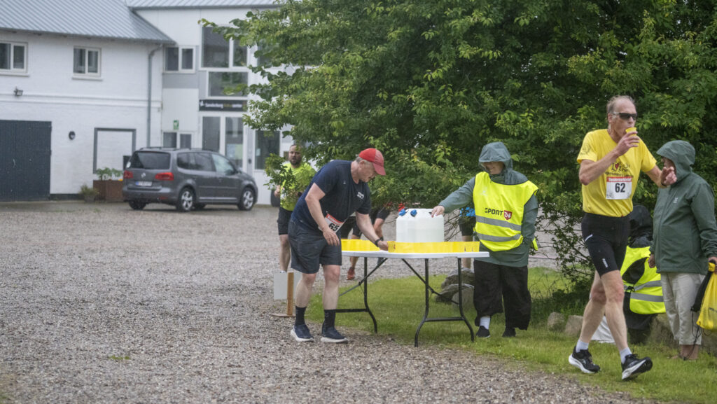 Motionsløb i regn. Bachs FOTO
