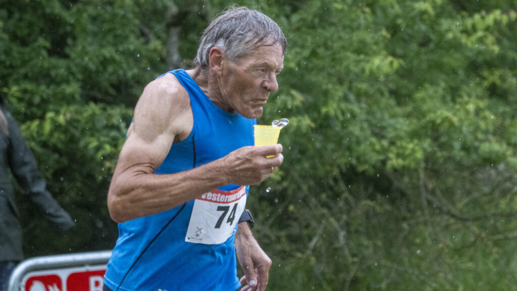 Motionsløb i regn. Bachs FOTO