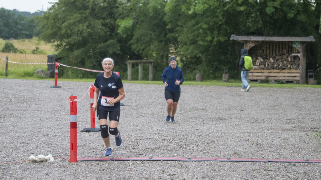 Motionsløb i regn. Bachs FOTO