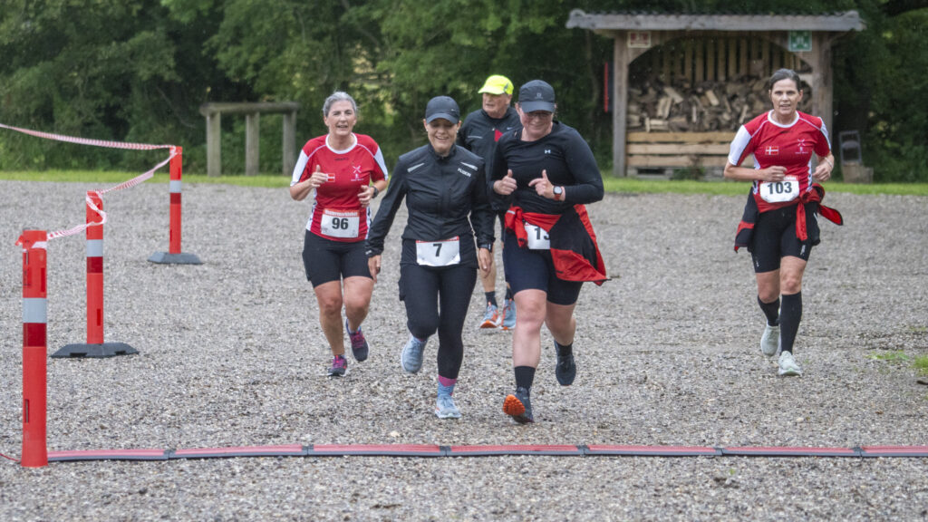 Motionsløb i regn. Bachs FOTO