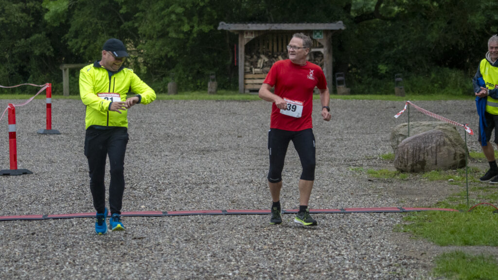 Motionsløb i regn. Bachs FOTO