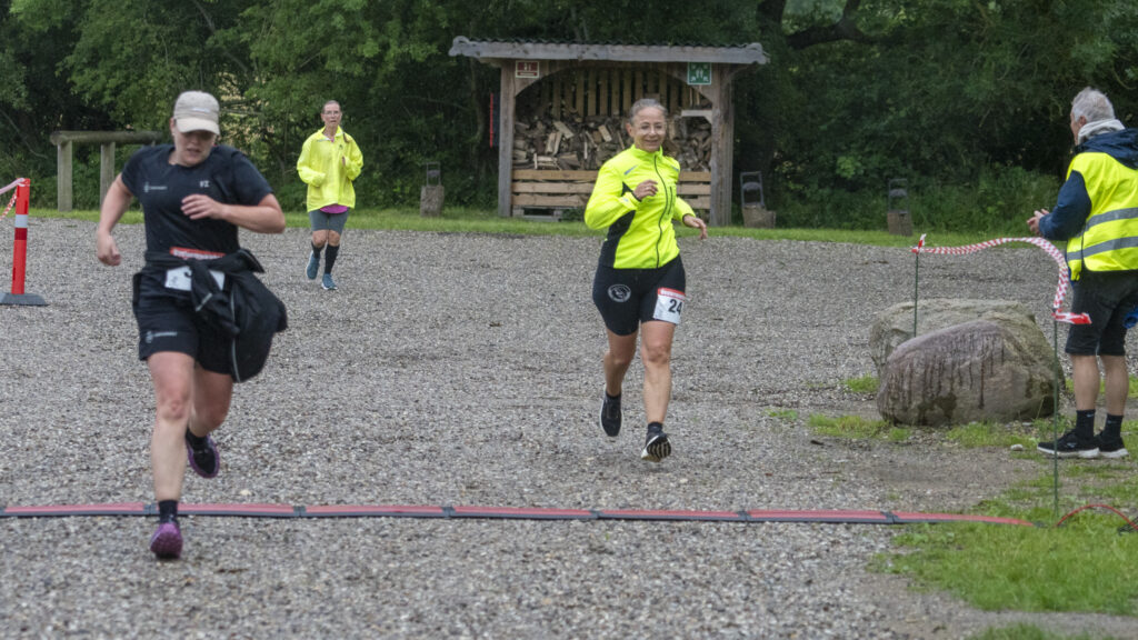 Motionsløb i regn. Bachs FOTO