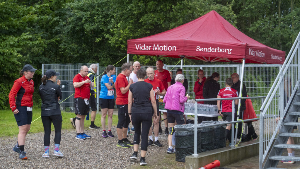 Motionsløb i regn. Bachs FOTO