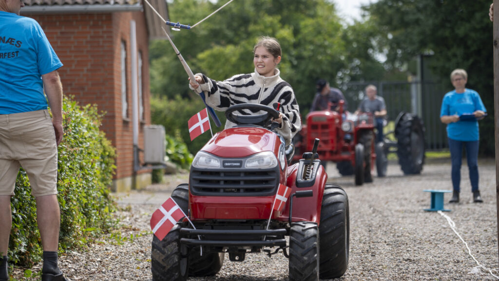 Traktorringridning. Bachs Foto