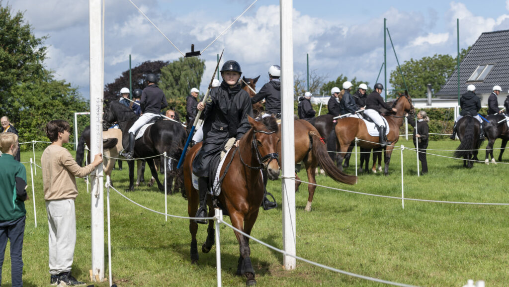 Kegnæs Ringridning. Bachs Foto