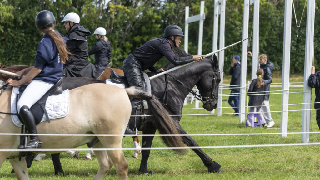 Kegnæs Ringridning. Bachs Foto