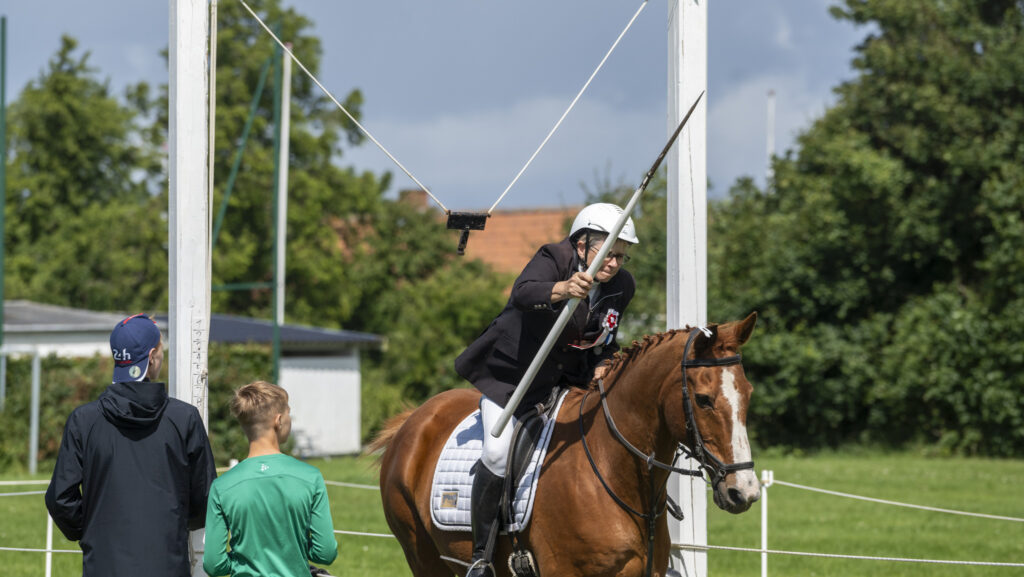 Kegnæs Ringridning. Bachs Foto