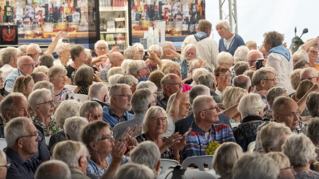 Ældrehygge. Bachs Foto