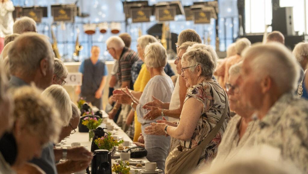 Ældrehygge. Bachs Foto