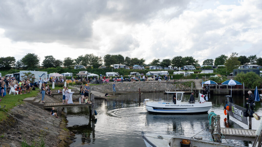 Mommark Marina. Bachs Foto